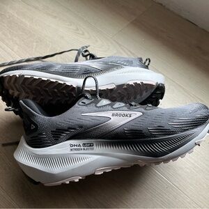 Women’s Brooks Ghost Trail Running Shoe— Poppy Seed/Black/Pink 8.5B